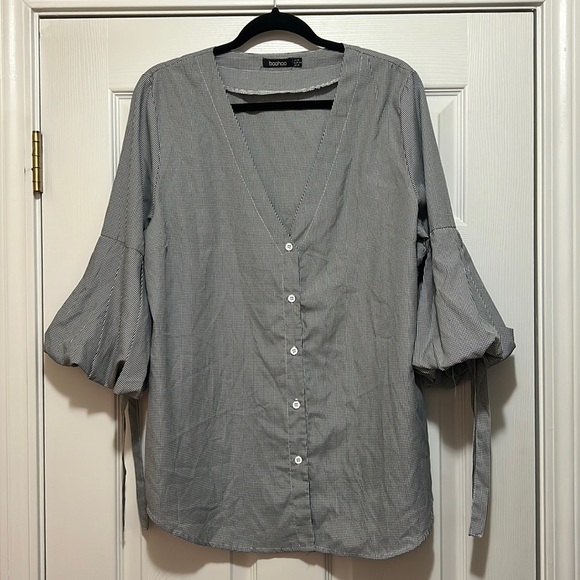 Boohoo Tops - I work 9 to 5 top